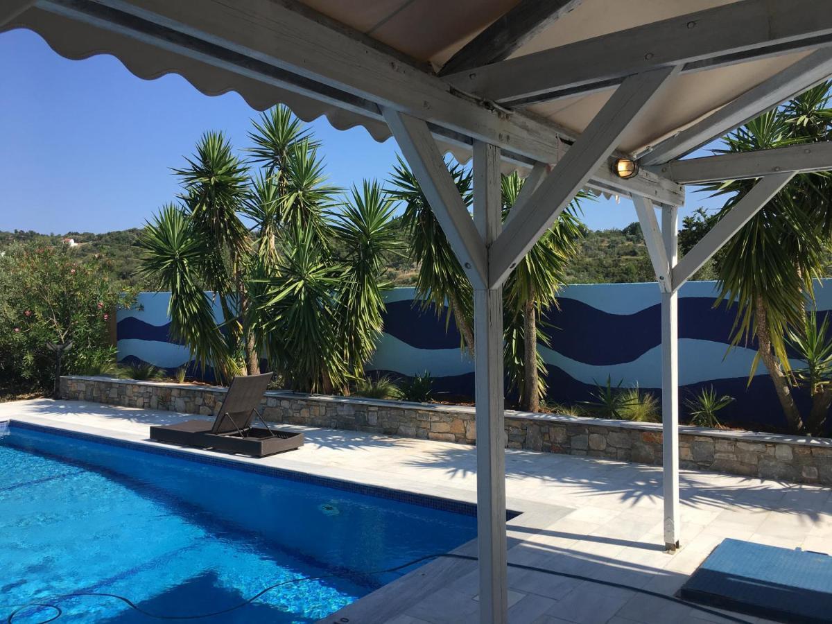 Chiqui Luxury Apartments Alónnisos Eksteriør bilde
